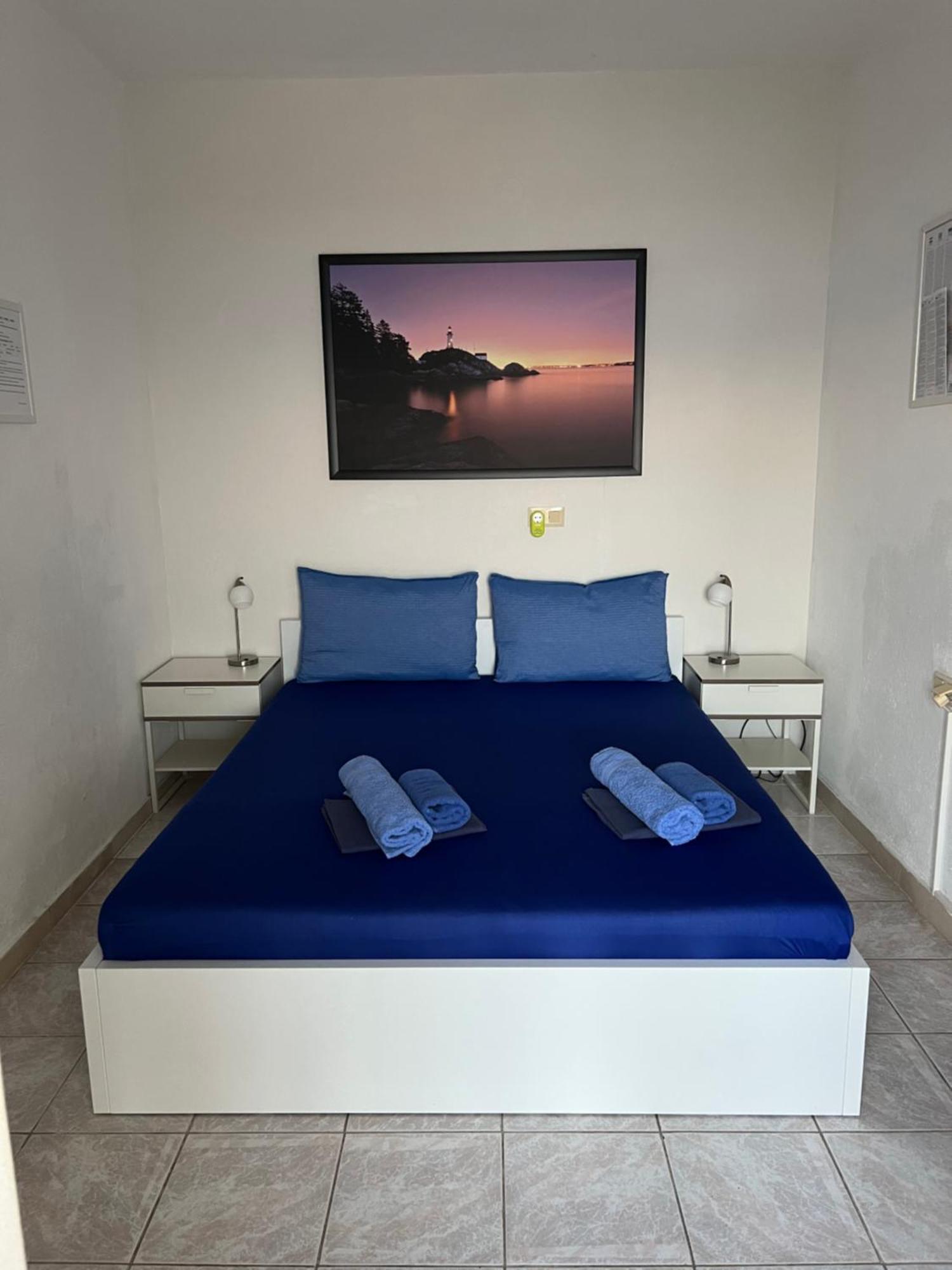 Villa Berlin Бол Экстерьер фото